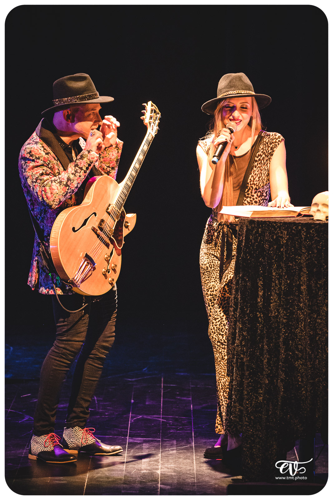 L'HISTOIRE DU ROCK EN 13 GUITARES